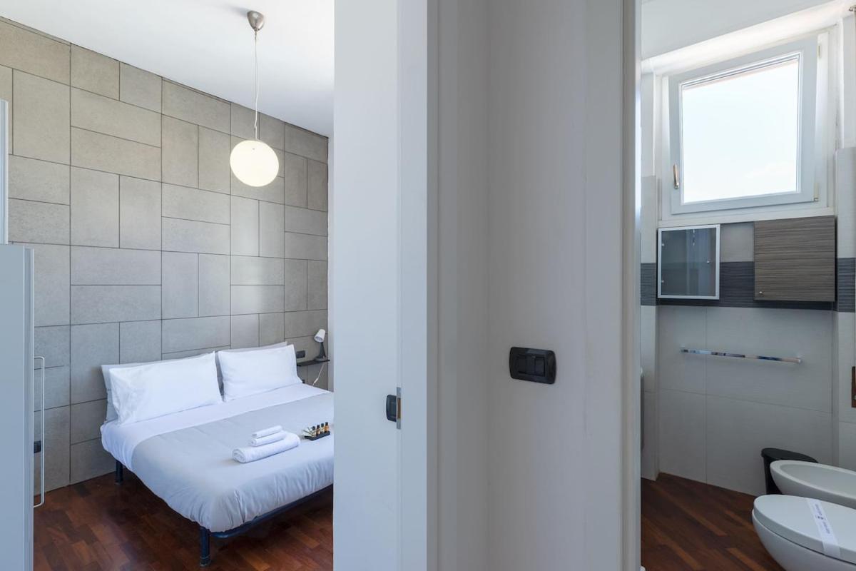 Ale Apartment Castello Imperatore -Parking Disponibile- プラート エクステリア 写真