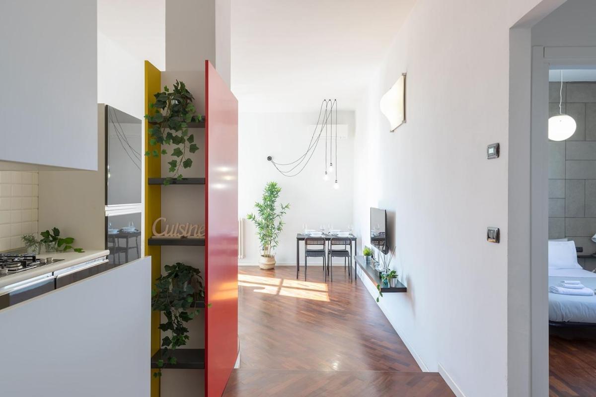 Ale Apartment Castello Imperatore -Parking Disponibile- プラート エクステリア 写真